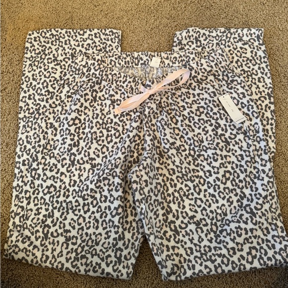 NWT Old Navy Flannel Pajama Pants - Picture 3 of 4